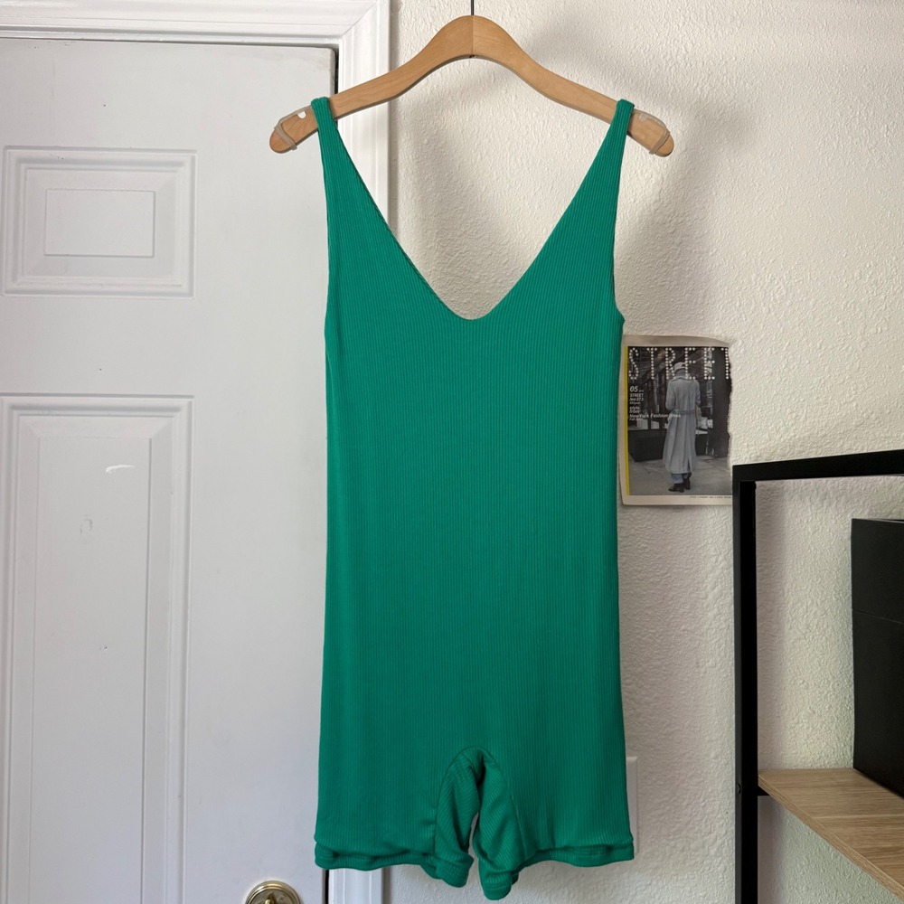Skatie Green Ribbed V-Neck Sleeveless Romper